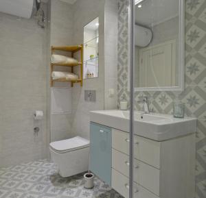 Kylpyhuone majoituspaikassa Divona Studio 2
