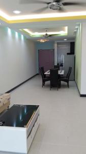 TV a/nebo společenská místnost v ubytování Sekinchan Paddy via Seaview Home 高楼 看海 稻田 民宿