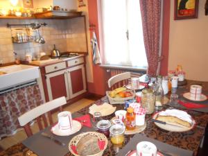 Fotografia z galérie ubytovania B&B Rossociliegia v destinácii Castelbianco