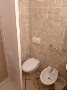 Salle de bains dans l'établissement B&B ALDA