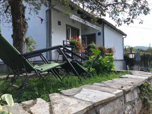 Vonkajšia záhrada v ubytovaní Apartment & Room TOMA