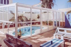 Bazén v ubytování Aloe Vera Shared House nebo v jeho okolí