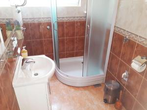 Koupelna v ubytování Apartments Carmen Vinisce