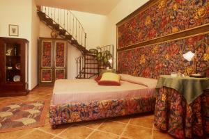 A bed or beds in a room at Villa Dafne