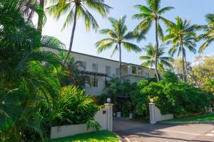 Zahrada ubytování LUXURY Apartment Studio PORT DOUGLAS 65 SQ MTRS and Bath