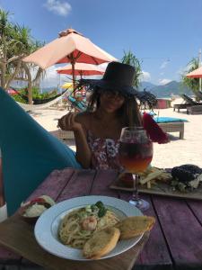 Minuman di Gili Lumbung Bungalow