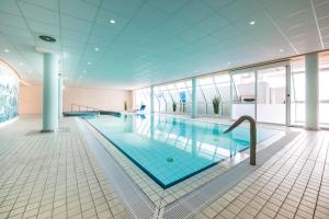 Bazén v ubytování Hotel Novum nebo v jeho okolí