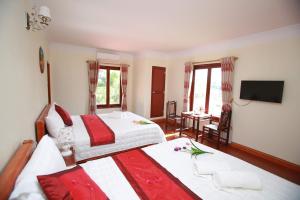 Gallery image of Cozy Son Hotel in Ninh Binh