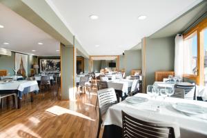Restauracja lub miejsce do jedzenia w obiekcie Hotel El Cid