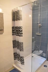 Gallery image of Surf House Peniche in Baleal