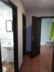 Kúpeľňa v ubytovaní Espai Loft Valencia + 13 fotografií