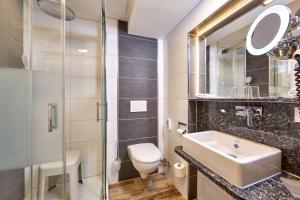 Koupelna v ubytování Hotel Franziska