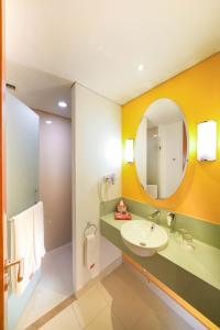 Koupelna v ubytování HARRIS Hotel Sentul City Bogor