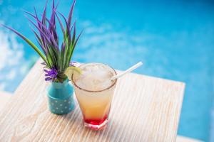 Drikke på Santorini Beach Resort