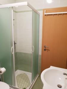 Koupelna v ubytování Apartments Davor