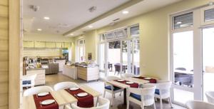 Restaurace v ubytování Apartments Villa Loznica
