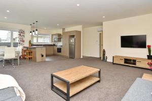 Gallery image of Weston Villa - Christchurch Holiday Homes in Christchurch