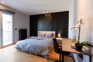 Postel nebo postele na pokoji v ubytování Acropolis Dream Apartment