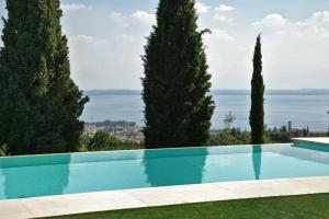 Swimmingpoolen hos eller tæt på Relais Colle San Giorgio