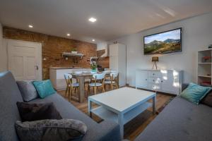 Una cocina o cocineta en Rys Apartmány - Liptov