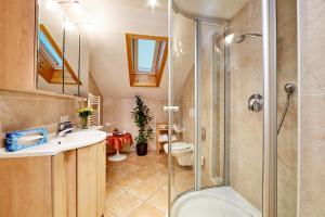 Koupelna v ubytování Hotel Franziska