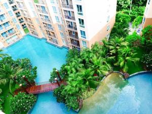 Bazén v ubytování Atlantis Condo Resort jomtien nebo v jeho okolí