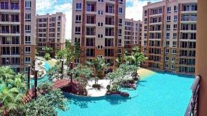 Bazén v ubytování Atlantis Condo Resort jomtien nebo v jeho okolí