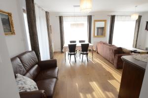Posedenie v ubytovaní Apartament Malta Poznań