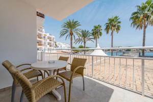 A balcony or terrace at Apartamentos Es Cañe