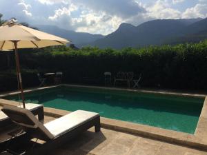 A general mountain view or a mountain view taken from the holiday home