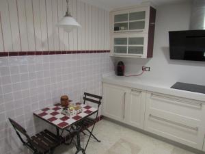 Zdjęcie z galerii obiektu Calle Abeto,1 w mieście Burgos +4 zdjęcia