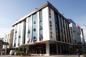 The building in which a szállodákat is located