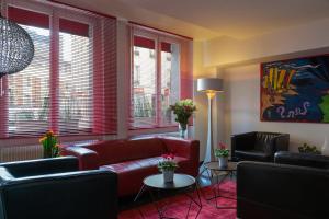 Gallery image of The Originals City, H&ocirc;tel Lecourbe, Paris Tour Eiffel (Inter-Hotel) in Paris