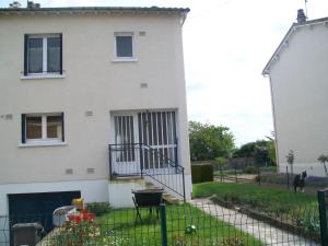 Photo de la galerie de l'établissement Gîte 3 km centre ville de BLOIS, à Villebarou