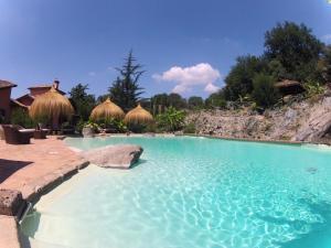Bazén v ubytování Antica Pietrara B&B nebo v jeho okolí