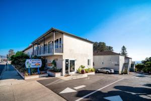 Gallery image of Crescent Bay Inn in Laguna Beach