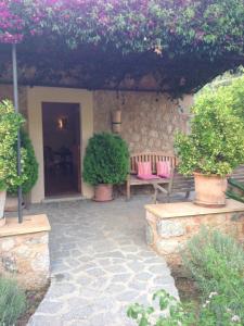 A garden outside Ses llimoneres