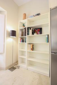 The library in Az apartmant