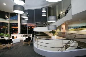 BEST WESTERN PLUS Apollo Hotel Newcastle的休息区