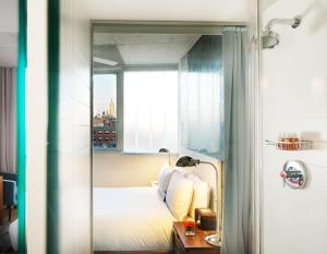 Postel nebo postele na pokoji v ubytování Nolitan Hotel SoHo - New York
