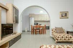 Kuchyňa alebo kuchynka v ubytovaní NAXOS HOUSE