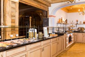 Η κουζίνα ή μικρή κουζίνα στο Hotel Solaria Ischgl - 4 superior