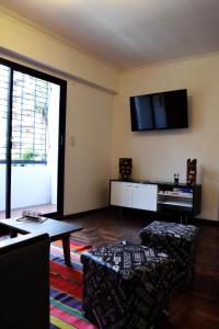 Μια τηλεόραση ή/και κέντρο ψυχαγωγίας στο "Tu Lugar en el Norte" Dpto SADIMA - Barrio Norte