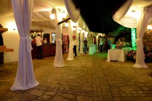 Gambar di galeri bagi Hotel Center di Apriltsi +37 gambar