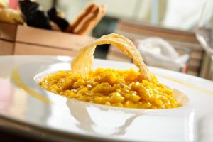Jídlo v aparthotelu nebo okolí