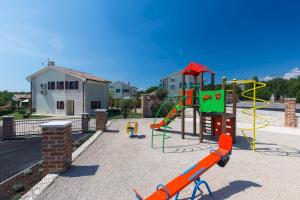 Herní místnost nebo prostor pro děti v ubytování Luxury Villa Tia