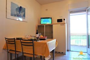 Gallery image of CASA GARDA BLU in Riva del Garda