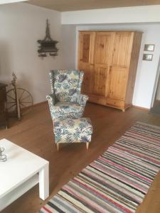 Część wypoczynkowa w obiekcie Pension Sunnseitn - Gasthof - Café - Weinkeller