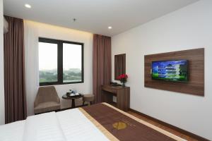 TV/trung tâm giải trí tại Rosarian Hotel