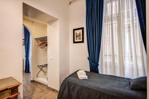 Postel nebo postele na pokoji v ubytování Four Rivers Suites